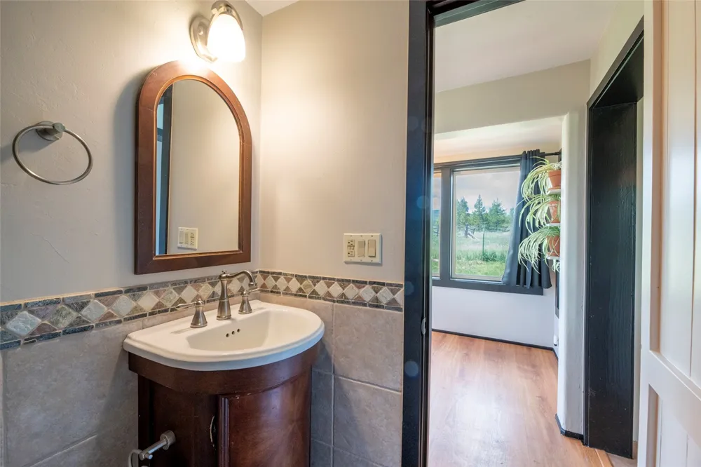 21109 Yuma Way Oak Creek, CO 80467