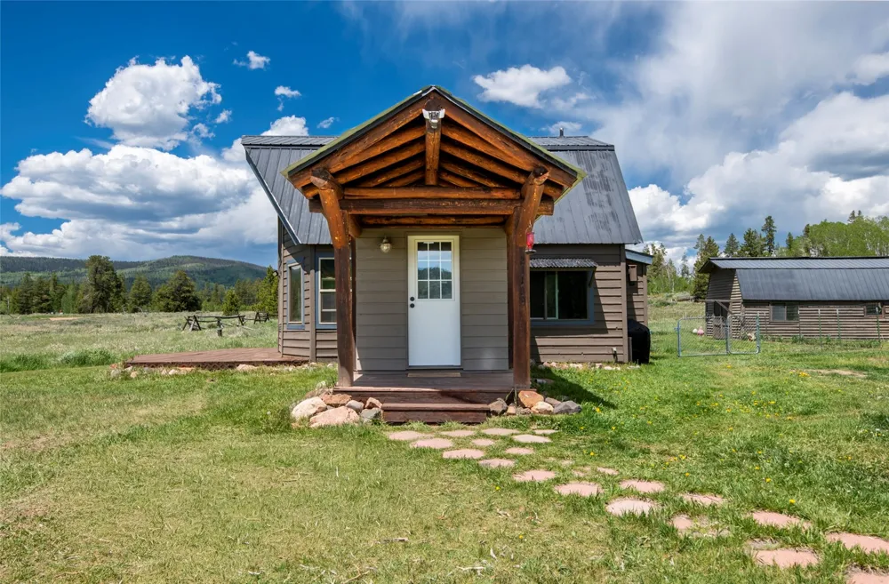 21109 Yuma Way Oak Creek, CO 80467