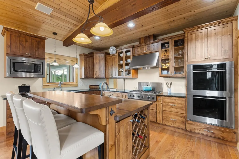 23020 Lynx Basin Lane Oak Creek, CO 80467