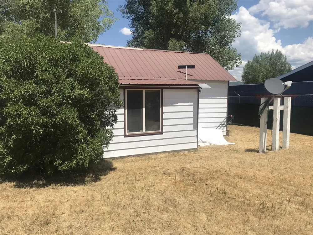 25865 Routt Street Phippsburg, CO 80469