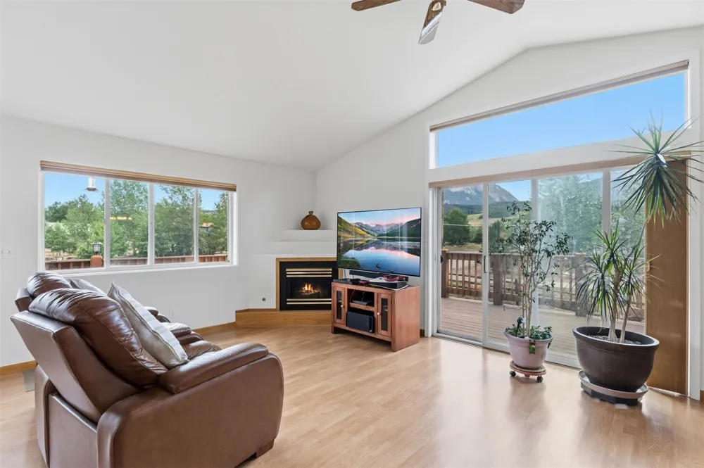 380 Riley Road Silverthorne, CO 80498