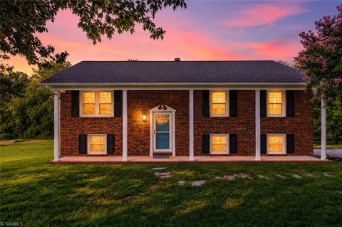 2910 Old Highway 60