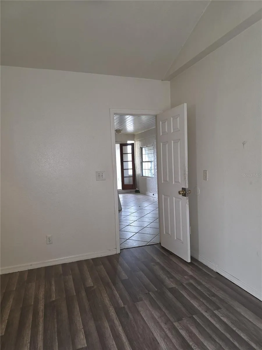 1800 22ND AVENUE S St Petersburg, FL 33712