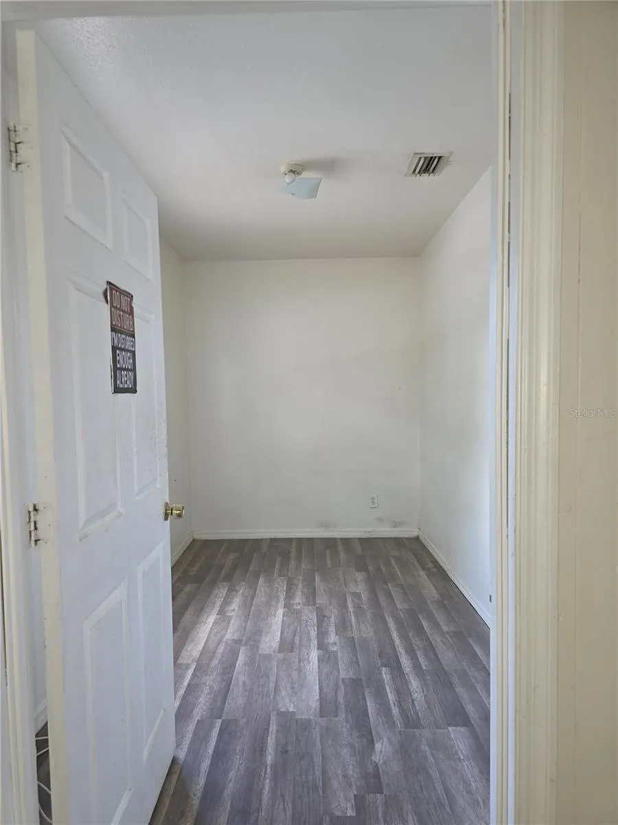1800 22ND AVENUE S St Petersburg, FL 33712