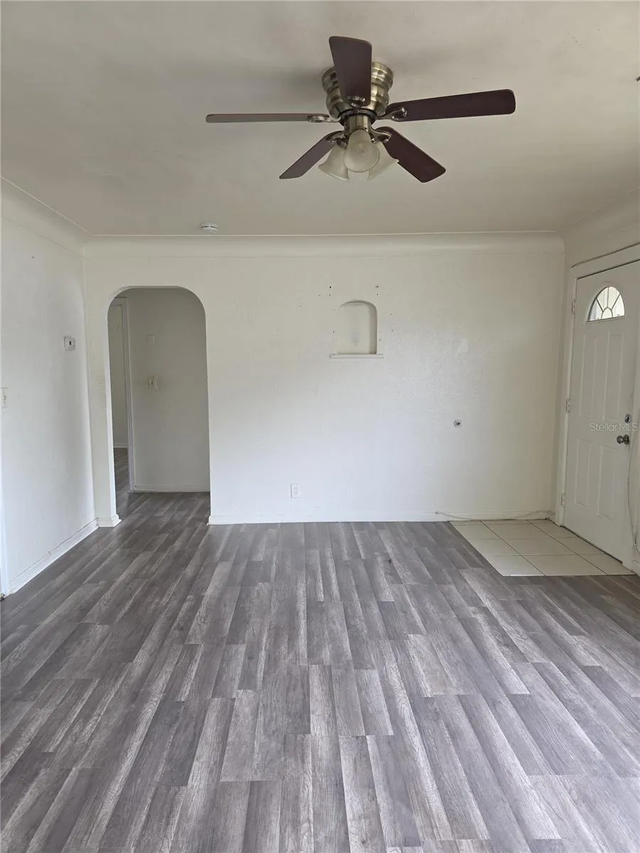 1800 22ND AVENUE S St Petersburg, FL 33712