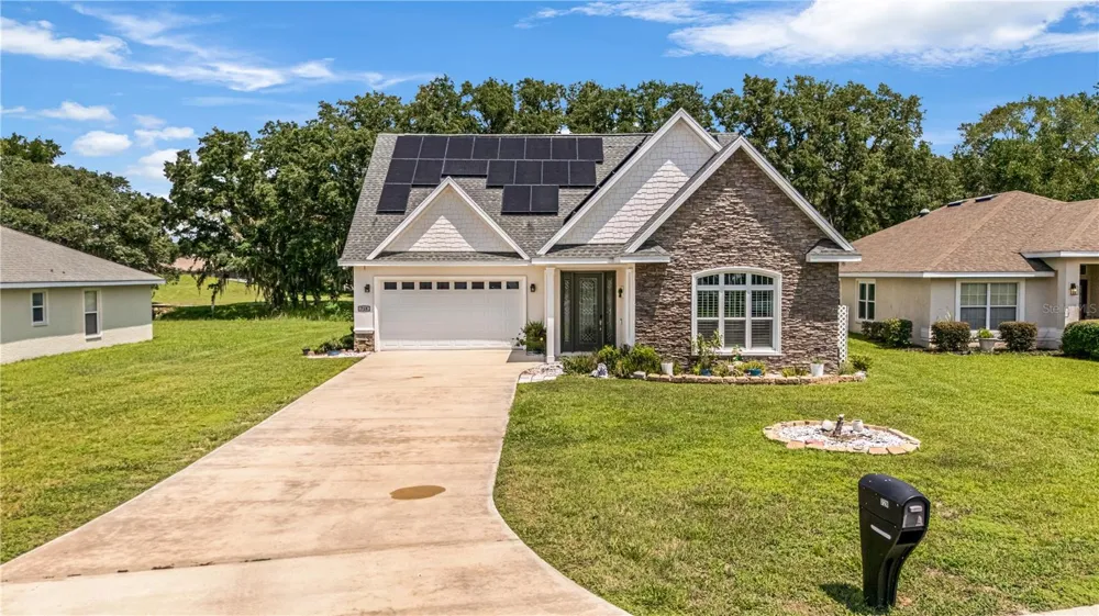 728 LAKE DIAMOND AVENUE ocala, FL 34472