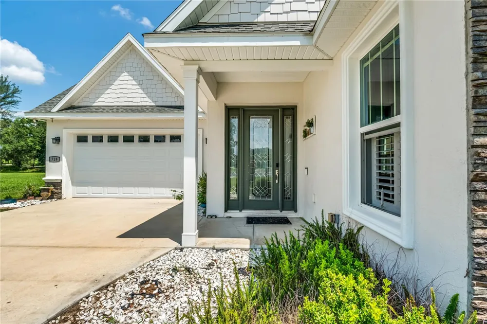 728 LAKE DIAMOND AVENUE ocala, FL 34472