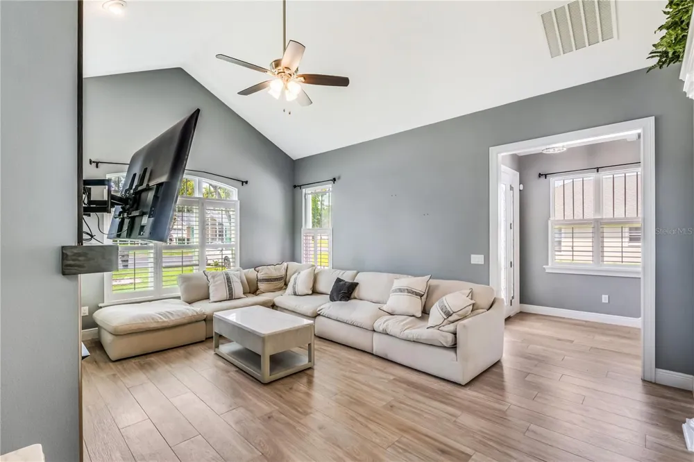 728 LAKE DIAMOND AVENUE ocala, FL 34472