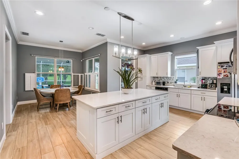 728 LAKE DIAMOND AVENUE ocala, FL 34472