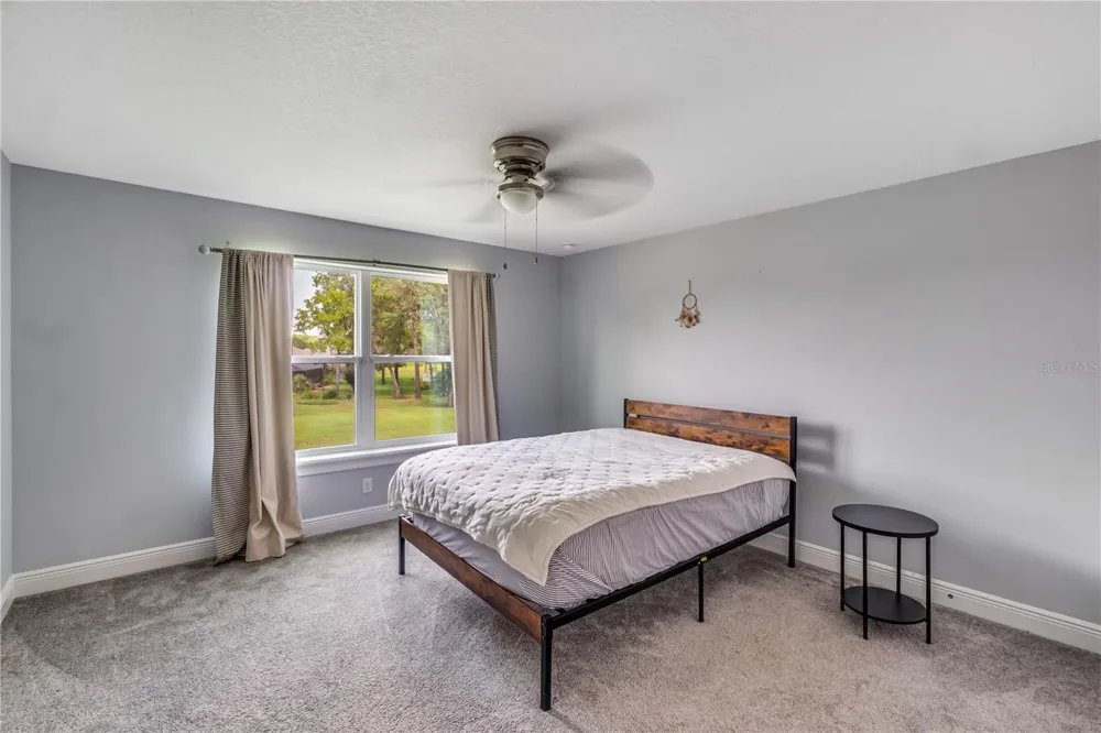 728 LAKE DIAMOND AVENUE ocala, FL 34472