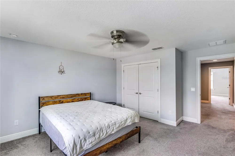 728 LAKE DIAMOND AVENUE ocala, FL 34472