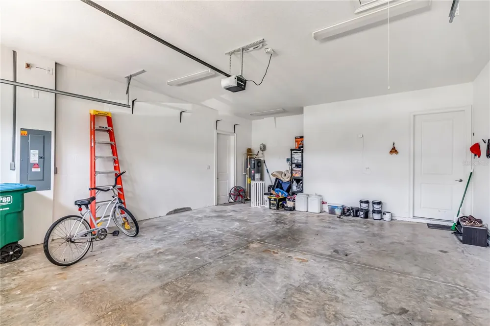 728 LAKE DIAMOND AVENUE ocala, FL 34472