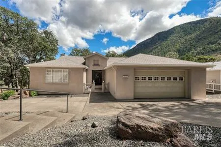 2686 Greenway