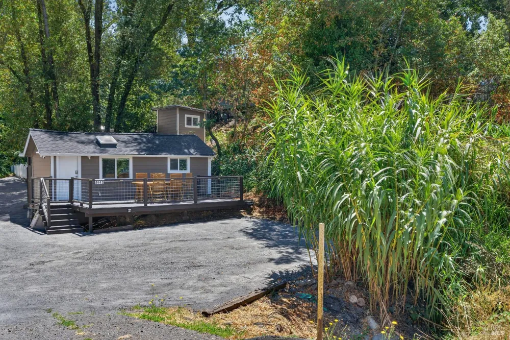 8645 Mirabel Road Forestville, CA 95436