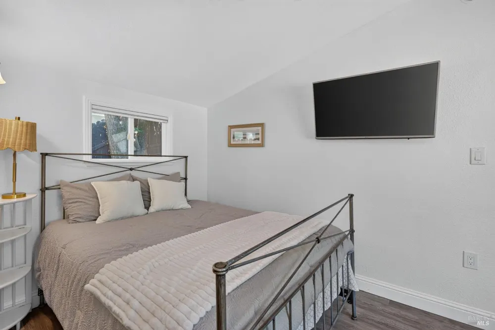 8645 Mirabel Road Forestville, CA 95436