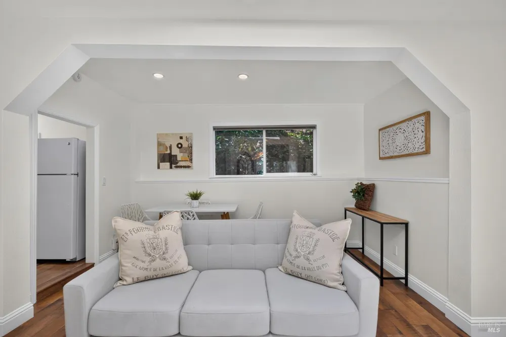 8645 Mirabel Road Forestville, CA 95436