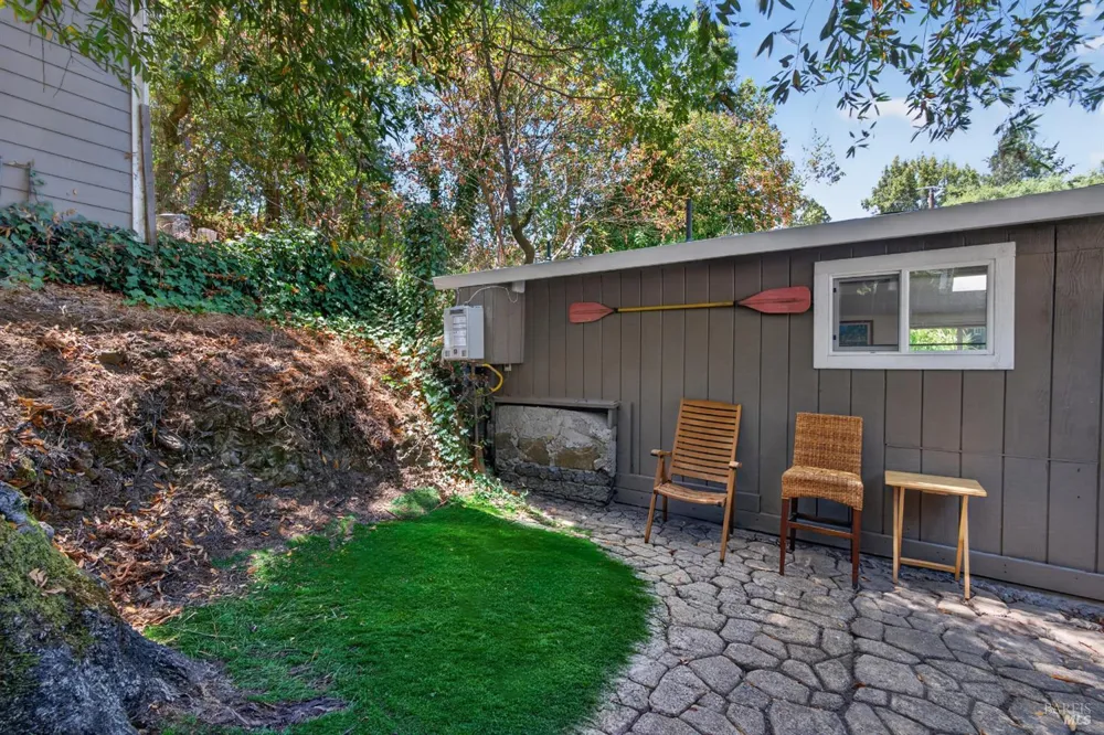 8645 Mirabel Road Forestville, CA 95436
