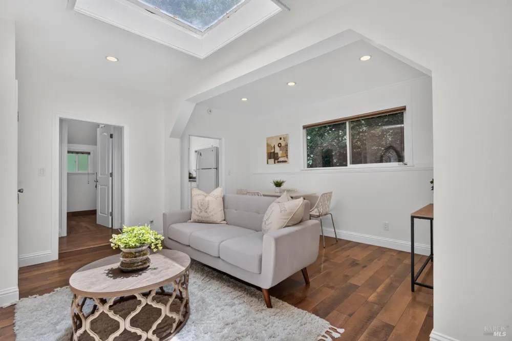 8645 Mirabel Road Forestville, CA 95436