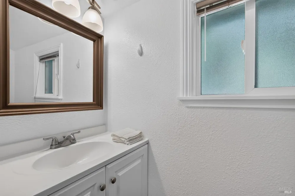8645 Mirabel Road Forestville, CA 95436