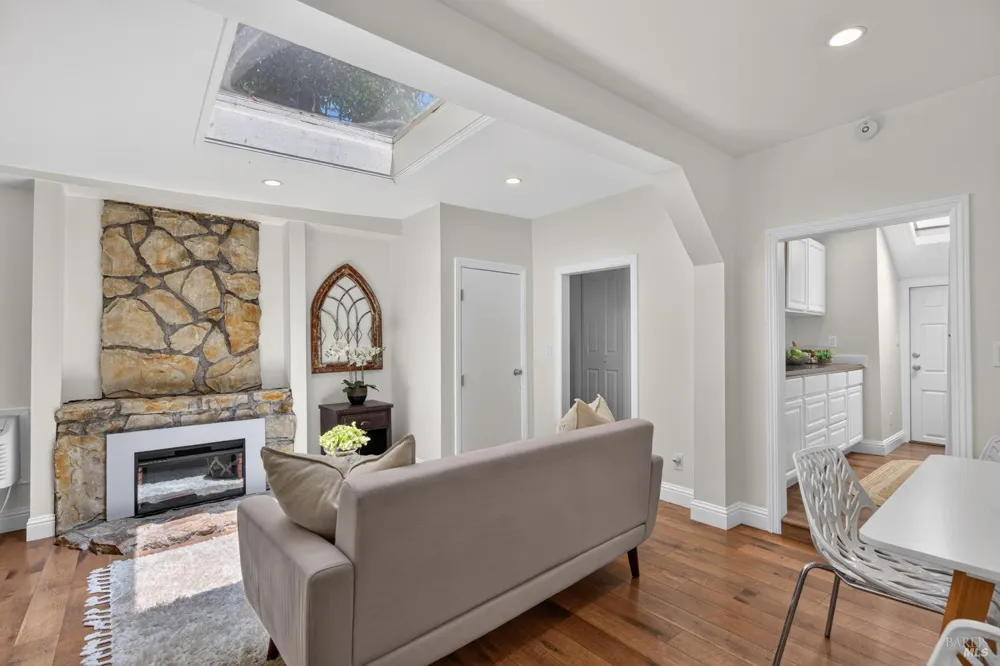 8645 Mirabel Road Forestville, CA 95436