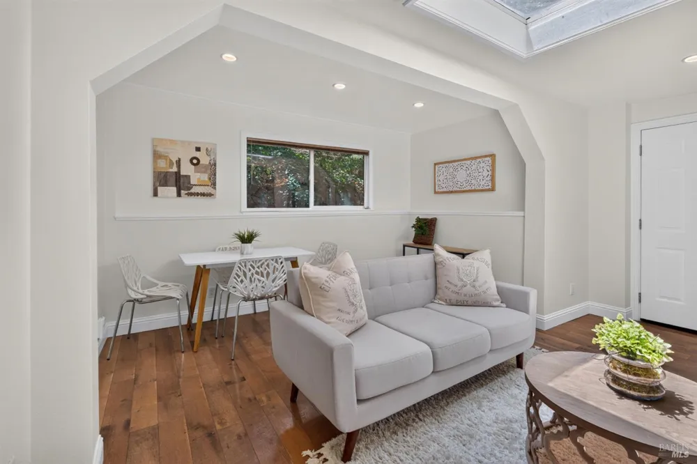 8645 Mirabel Road Forestville, CA 95436