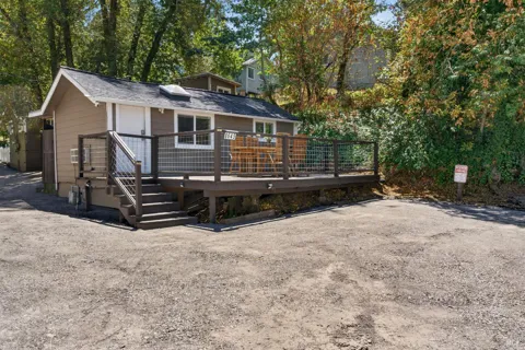 8645 Mirabel Road