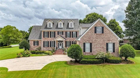 325 Highland Pointe Drive