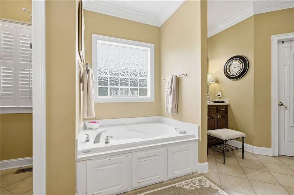 325 Highland Pointe Drive Cohutta, GA 30710