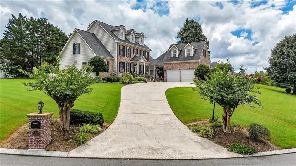 325 Highland Pointe Drive Cohutta, GA 30710