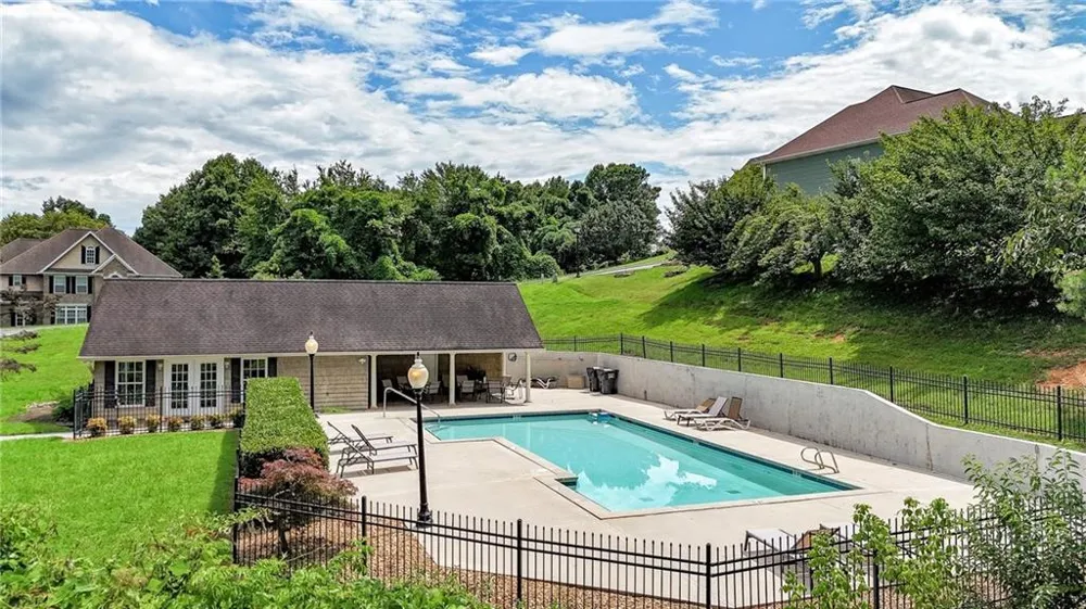 325 Highland Pointe Drive Cohutta, GA 30710