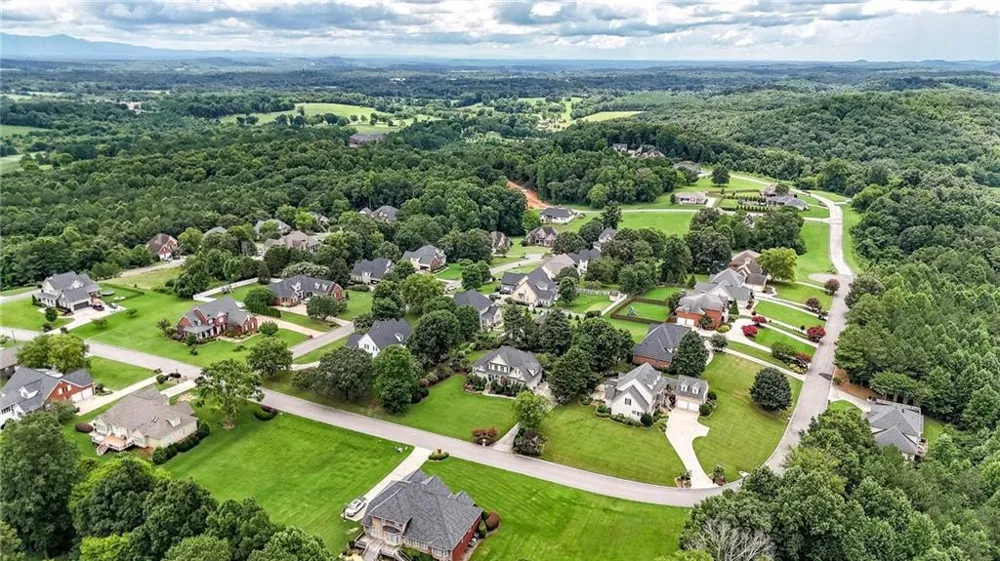 325 Highland Pointe Drive Cohutta, GA 30710