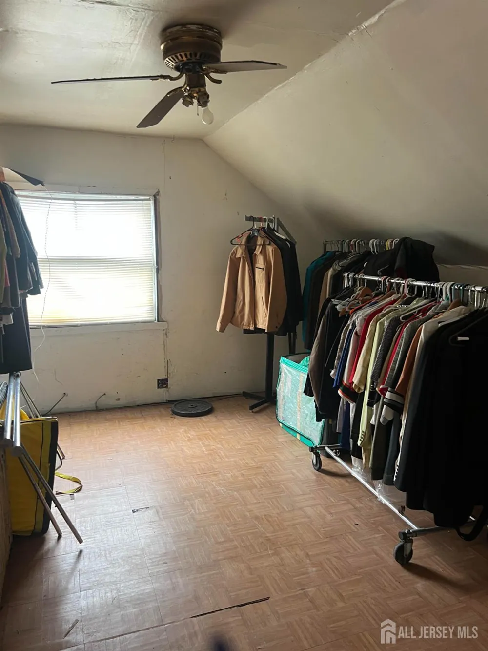 224 W 3rd Avenue Roselle, NJ 07203