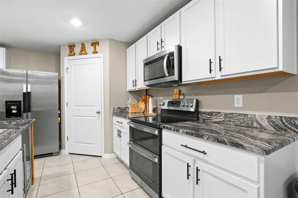 5480 FLINT HILLS DRIVE Wimauma, FL 33598