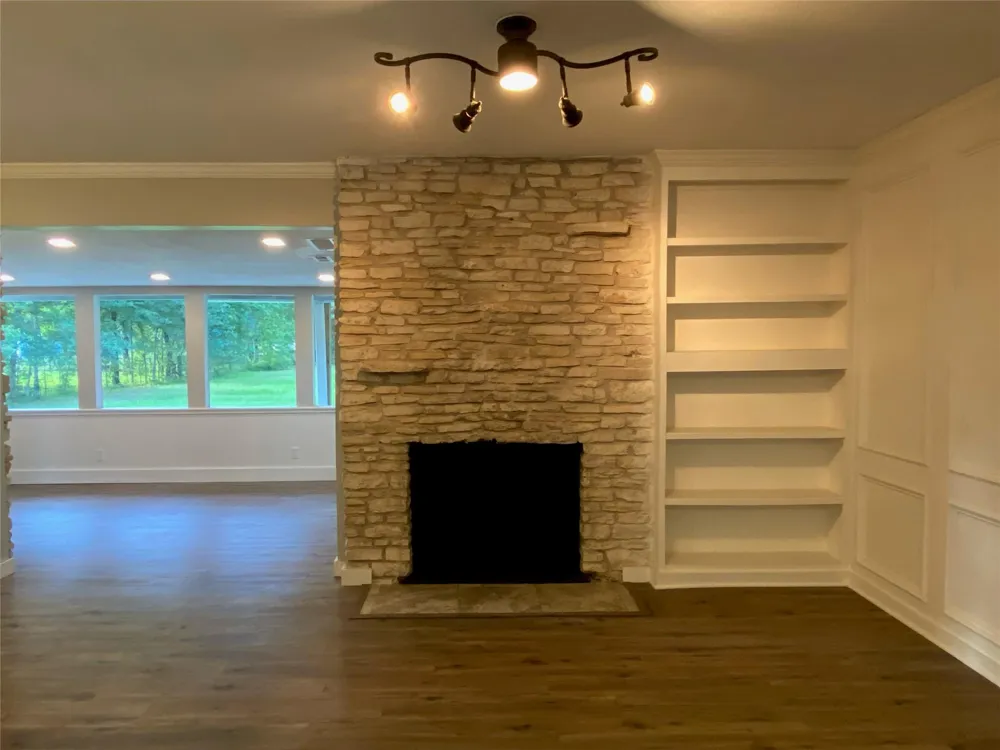 26941 E River Road Splendora, TX 77372