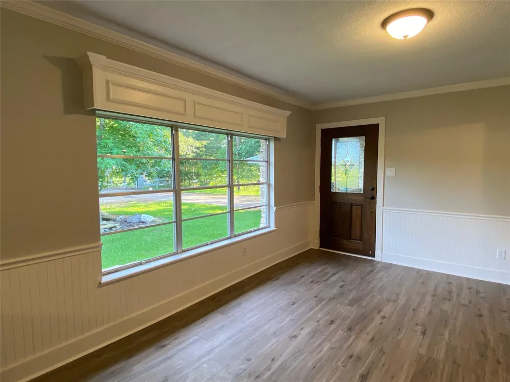 26941 E River Road Splendora, TX 77372