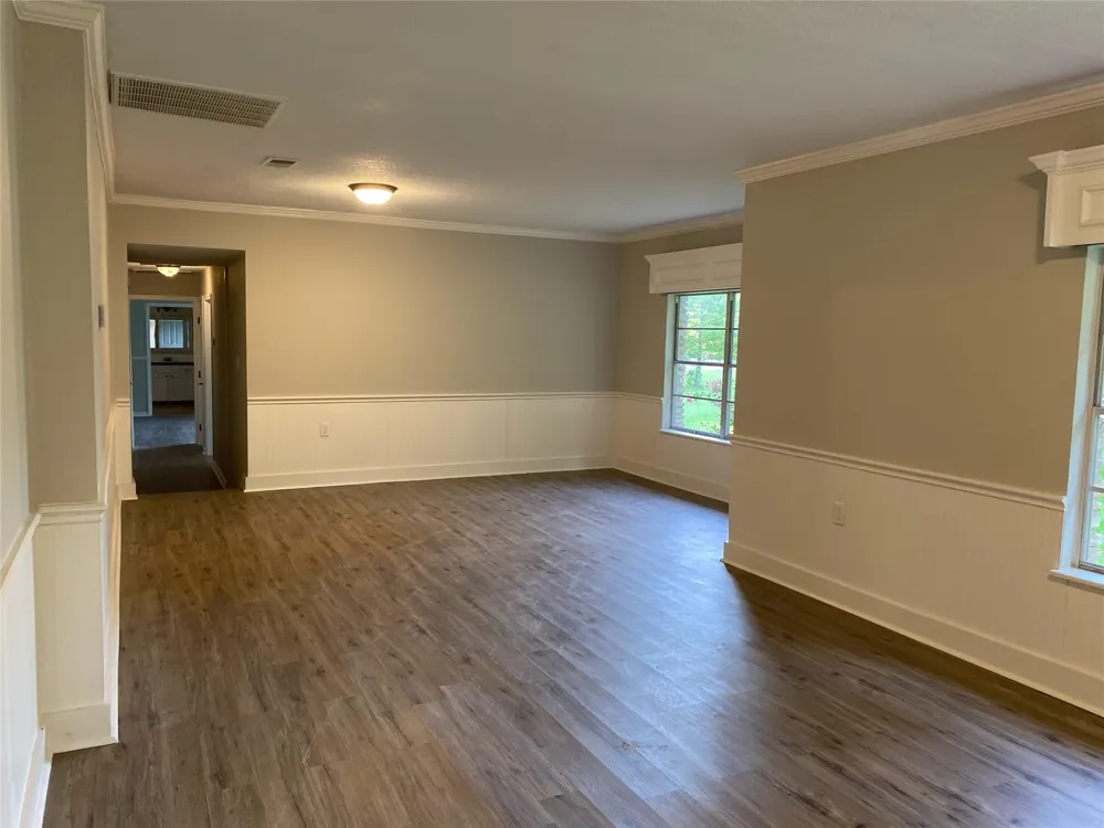 26941 E River Road Splendora, TX 77372