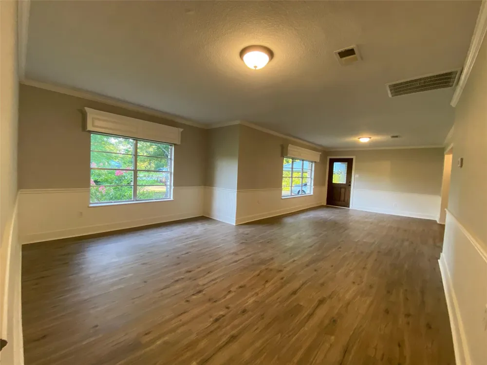 26941 E River Road Splendora, TX 77372