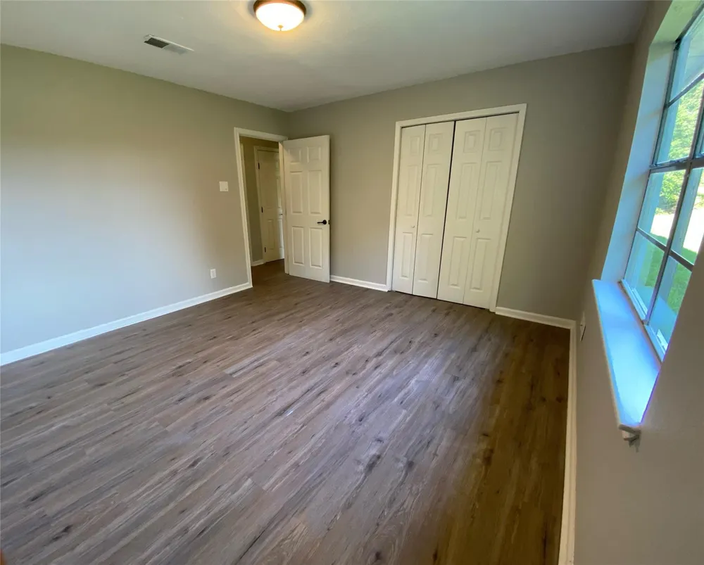 26941 E River Road Splendora, TX 77372