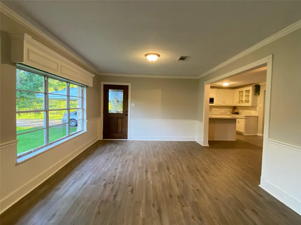 26941 E River Road Splendora, TX 77372