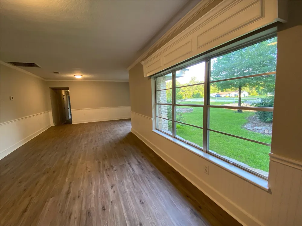 26941 E River Road Splendora, TX 77372
