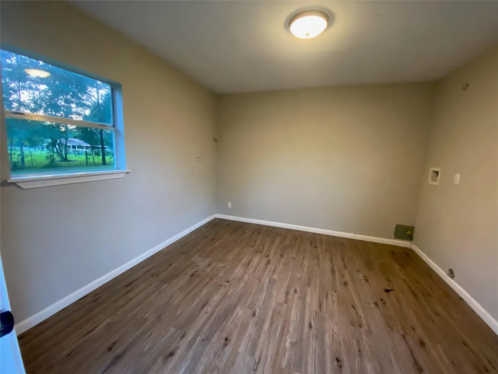 26941 E River Road Splendora, TX 77372