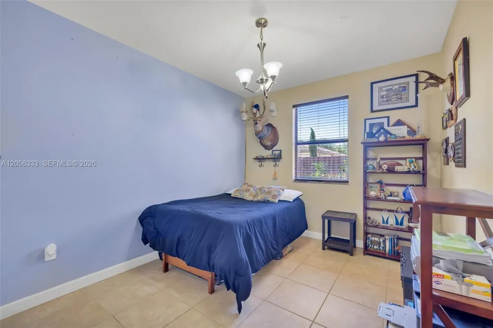10445 SW 226th St Cutler Bay, FL 33190