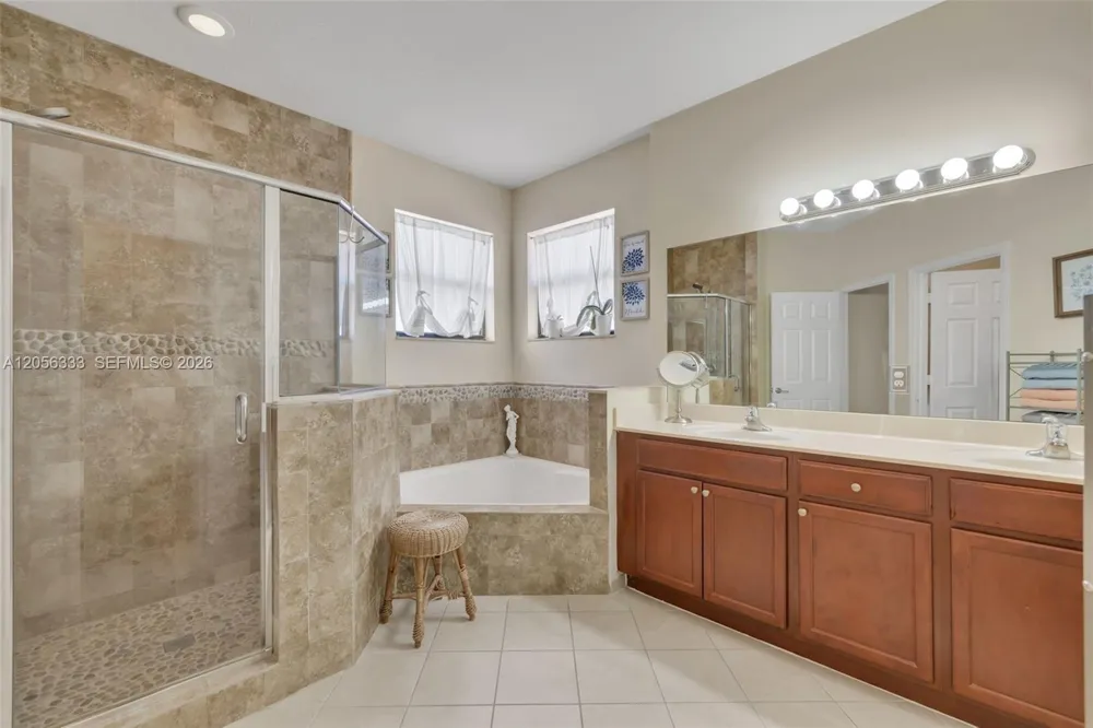 10445 SW 226th St Cutler Bay, FL 33190