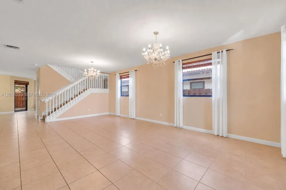 10445 SW 226th St Cutler Bay, FL 33190