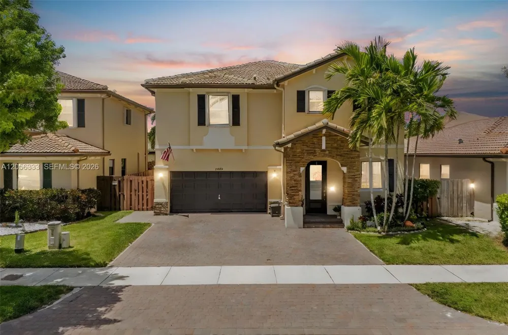 10445 SW 226th St Cutler Bay, FL 33190