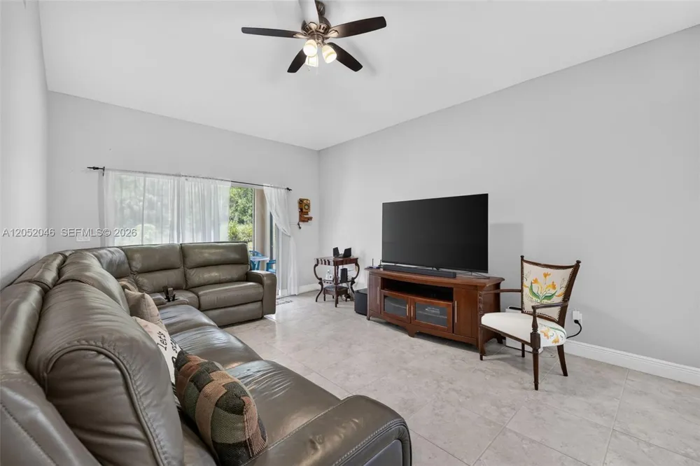9760 Palm Breezes Dr Fort Pierce, FL 34945