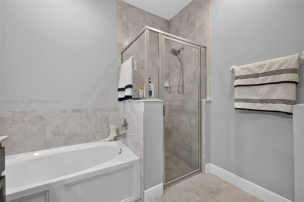9760 Palm Breezes Dr Fort Pierce, FL 34945