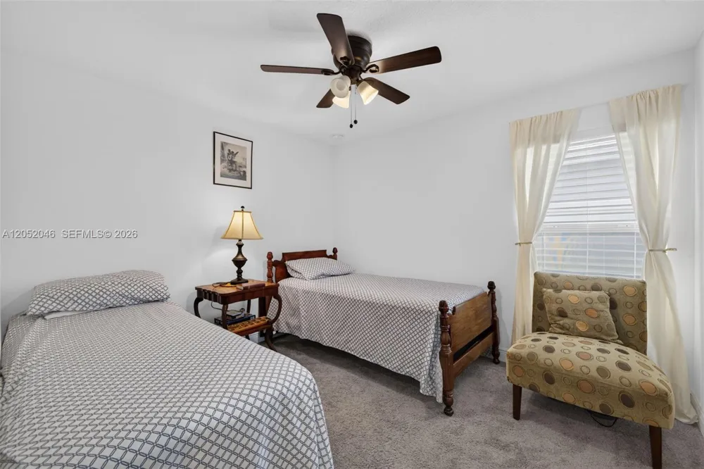 9760 Palm Breezes Dr Fort Pierce, FL 34945