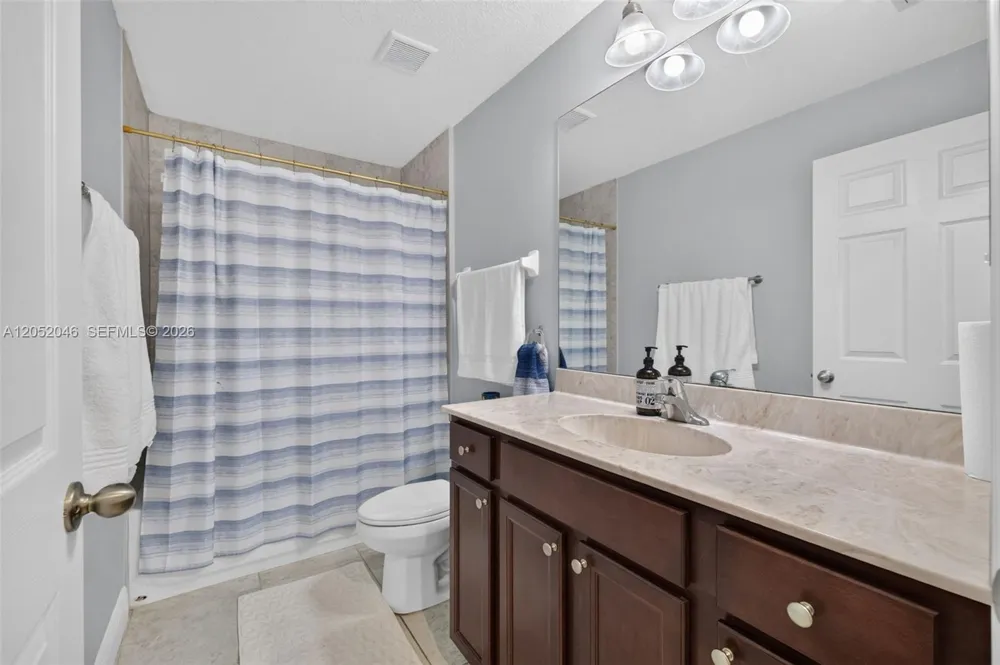 9760 Palm Breezes Dr Fort Pierce, FL 34945