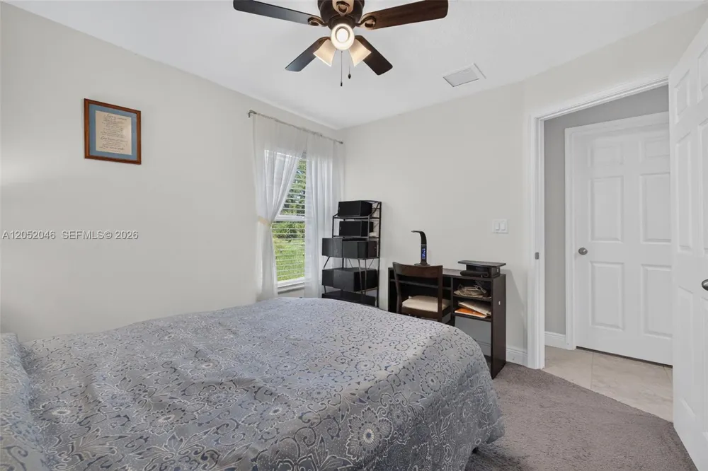 9760 Palm Breezes Dr Fort Pierce, FL 34945